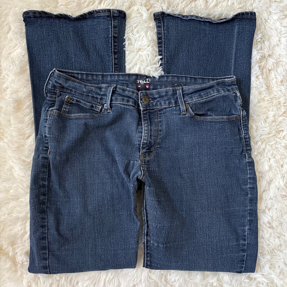 Levis Women Dark Wash Bootcut Denim Jeans Size 14M Stretch Flare